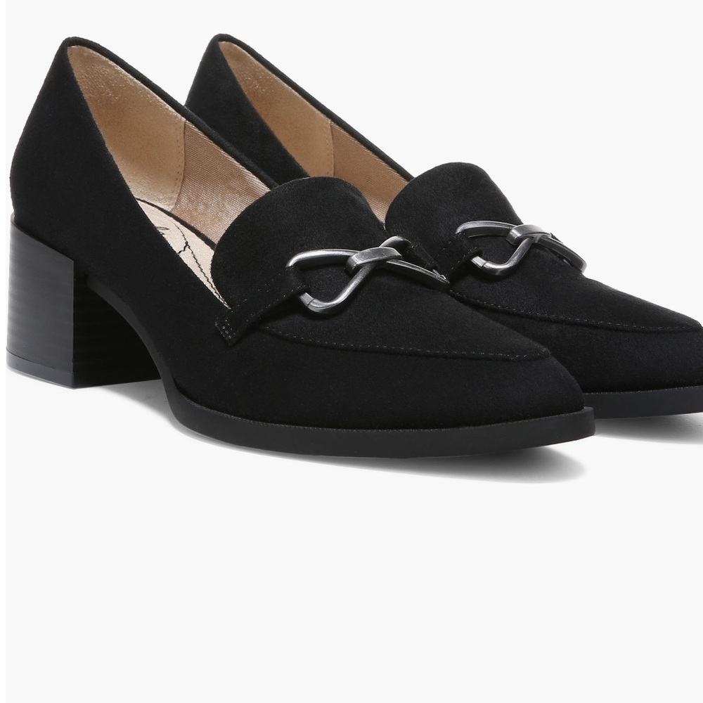 LIFE STRIDE Devyn 2 Black Pump w/ 2” Heel Size 6.5